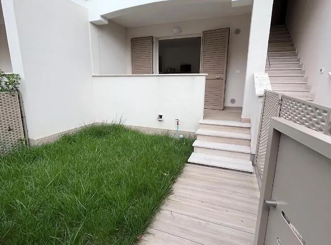 Bilo Pietro, Vicino Al Mare 마르첼리